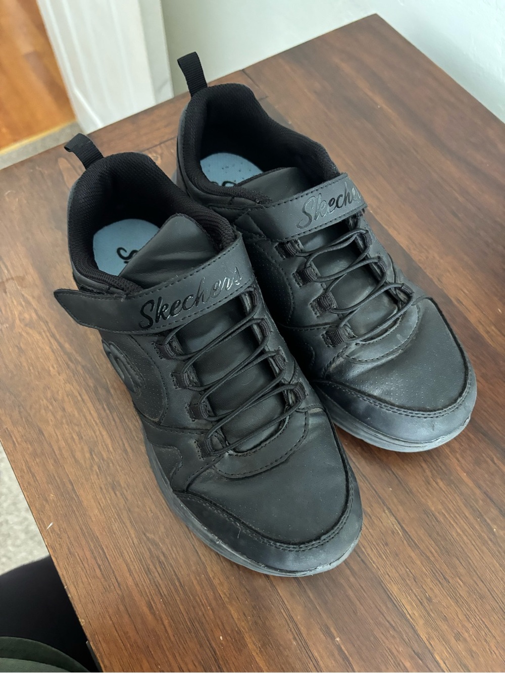 Skechers girls Black Slip-On Athletic Sneakers